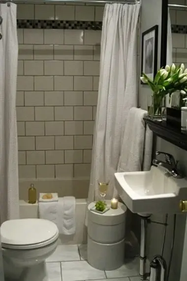 Bathroom cleaning: how to clean tiles and plastic panels, how to remove an unpleasant smell