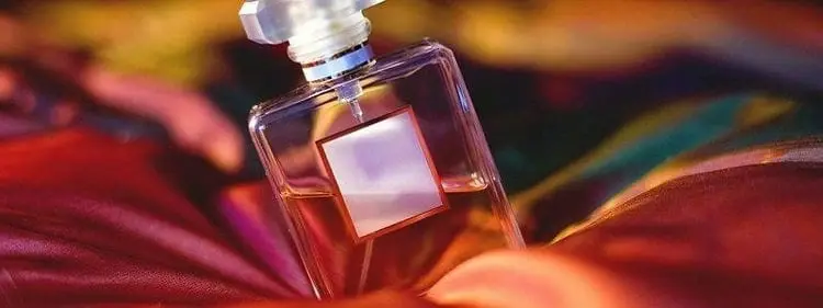 Como prolongar a durabilidade do perfume? Regras básicas