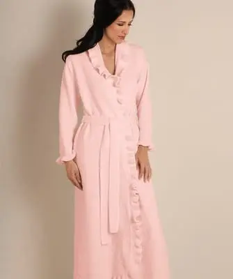 Vestaglie alla moda per donna: ci vestiamo magnificamente a casa