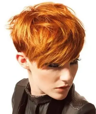 Tagli di capelli da donna modello corto con foto e video