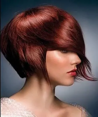Tagli di capelli da donna modello corto con foto e video