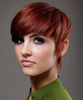 Tagli di capelli da donna modello corto con foto e video