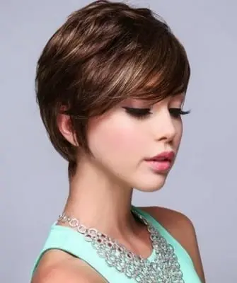 Coupe de cheveux en cascade pour cheveux courts: photos de coupes de cheveux courtes en cascade