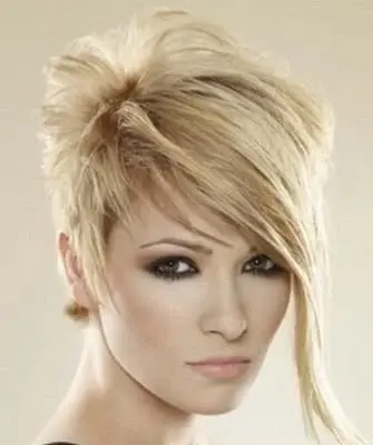 Coupes de cheveux à la mode pour les adolescentes et photos de styles d'adolescentes