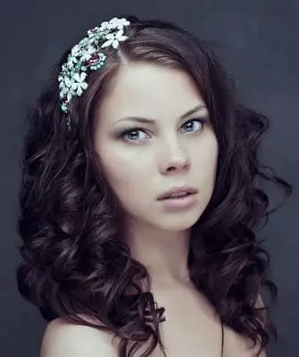 Hairstyles with a diadem for long, medium, short hair (step by step photos, video)