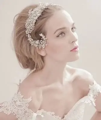 Hairstyles with a diadem for long, medium, short hair (step by step photos, video)