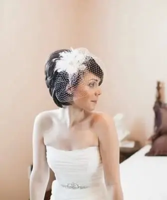 Hairstyles with a diadem for long, medium, short hair (step by step photos, video)