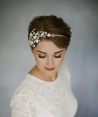 Hairstyles with a diadem for long, medium, short hair (step by step photos, video)