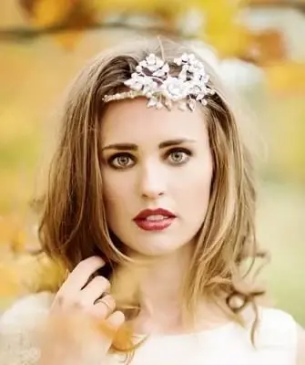 Hairstyles with a diadem for long, medium, short hair (step by step photos, video)