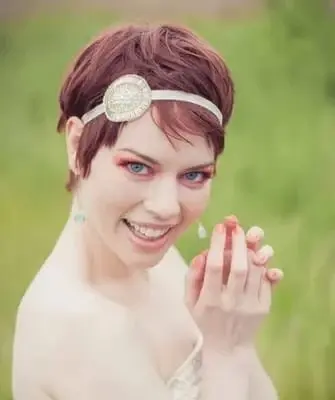 Hairstyles with a diadem for long, medium, short hair (step by step photos, video)