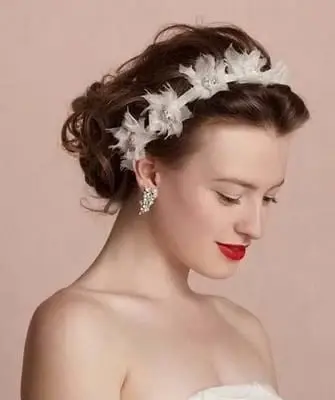 Hairstyles with a diadem for long, medium, short hair (step by step photos, video)