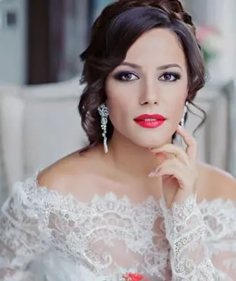 Hairstyles with a diadem for long, medium, short hair (step by step photos, video)