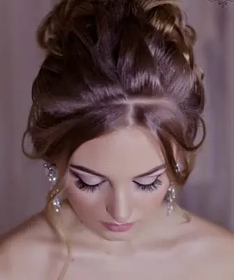 Hairstyles with a diadem for long, medium, short hair (step by step photos, video)