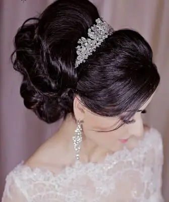 Hairstyles with a diadem for long, medium, short hair (step by step photos, video)