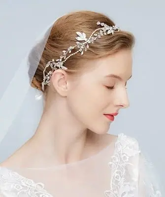 Hairstyles with a diadem for long, medium, short hair (step by step photos, video)