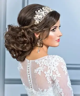 Hairstyles with a diadem for long, medium, short hair (step by step photos, video)
