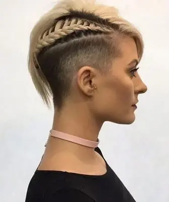 Peinados de mujer con sienes afeitadas: opciones de moda (con video)