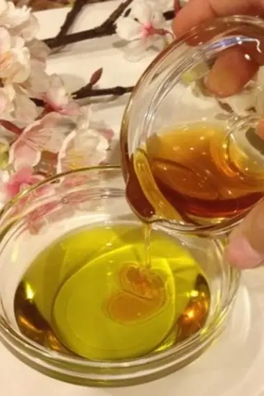 What to do if the hair is split: homemade masks for split ends, folk remedies
