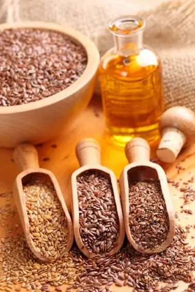 Recipes with linseed oil for the body, arms, legs and nails