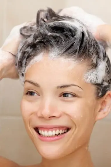 Capelli sani: struttura, cura, lavaggio corretto e nutrizione per capelli sani