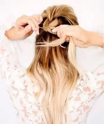 Coiffures disco pour filles pour cheveux longs, moyens et courts