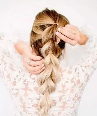 Coiffures disco pour filles pour cheveux longs, moyens et courts