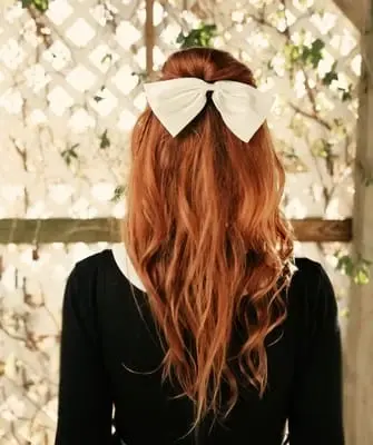 Coiffures disco pour filles pour cheveux longs, moyens et courts