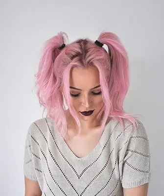Coiffures disco pour filles pour cheveux longs, moyens et courts