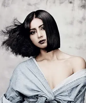 Cursore asimmetrico per capelli corti, medi, lunghi (con foto e video)