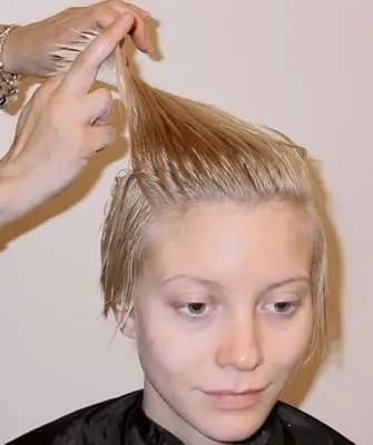 Cursore asimmetrico per capelli corti, medi, lunghi (con foto e video)