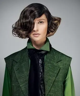 Cursore asimmetrico per capelli corti, medi, lunghi (con foto e video)