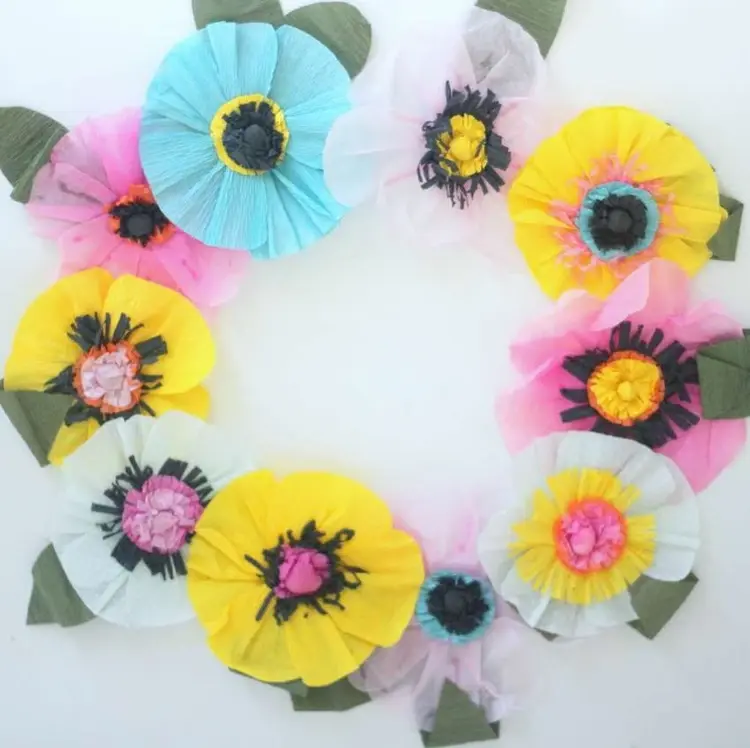 Artisanat en papier fleurs, bouquets, motifs et schémas de fleurs en papier